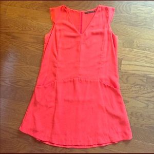 Flattering Zara Short Dress 👗😘